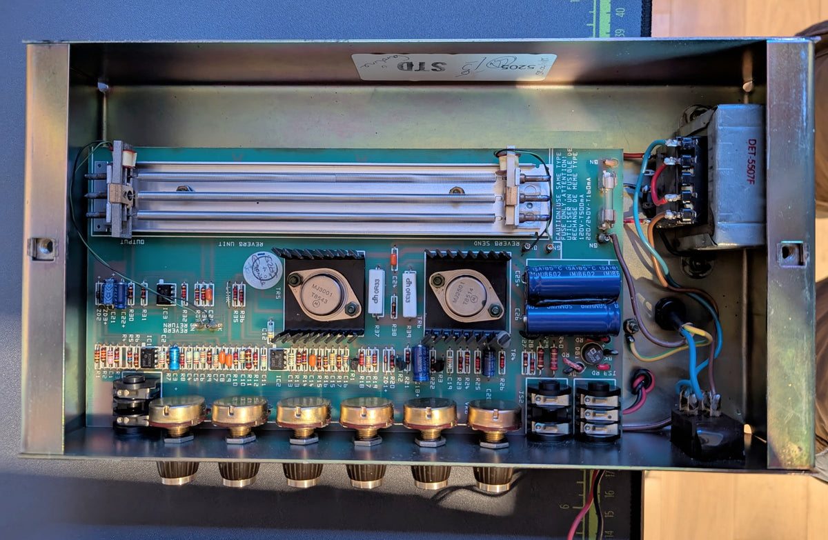 Marshall Reverb 12 – (Model: 5205 – Year: 1986) – Lead 12 with reverb. Sympathetically modified to allow for an external cab to be connected.