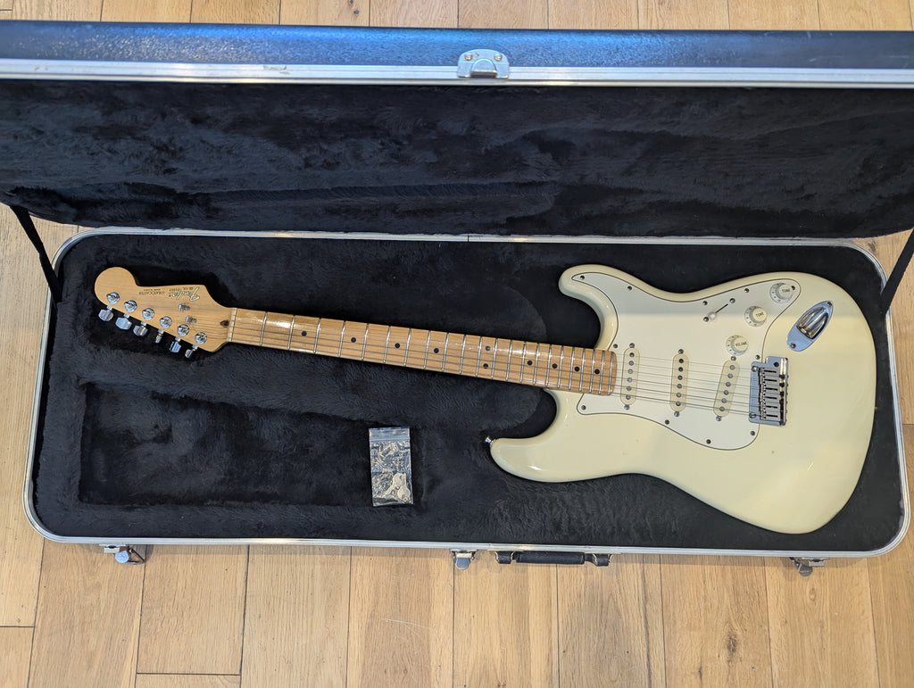 Fender USA Stratocaster 1987 in Olympic White Maple Fingerboard – Rare EE Serial No.