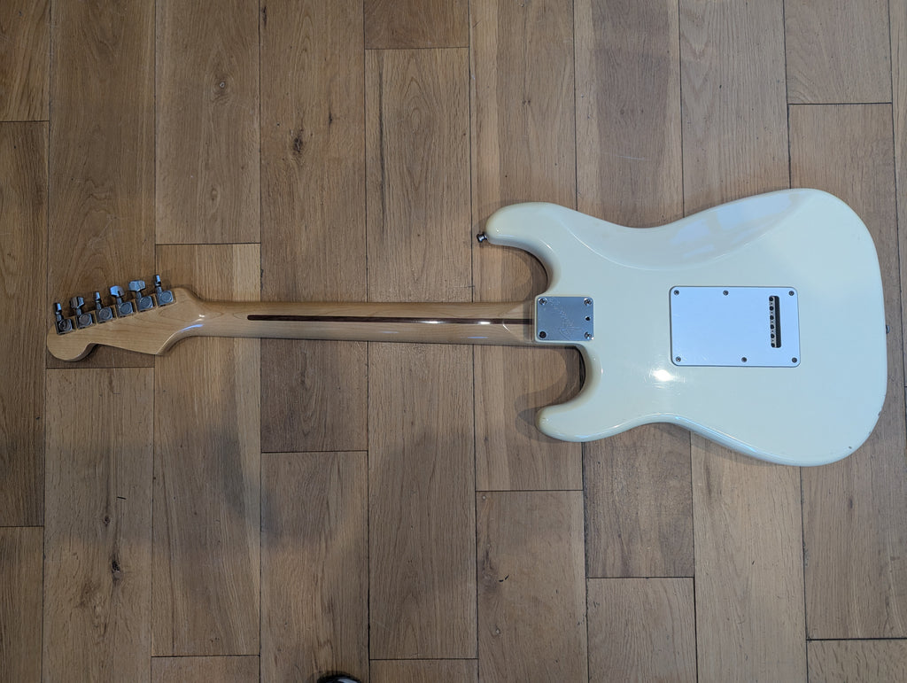 Fender USA Stratocaster 1987 in Olympic White Maple Fingerboard – Rare EE Serial No.
