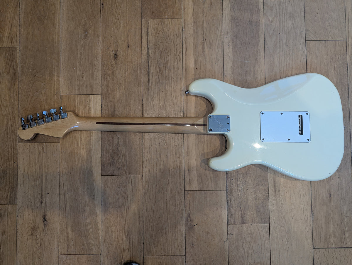 Fender USA Stratocaster 1987 in Olympic White Maple Fingerboard – Rare EE Serial No.