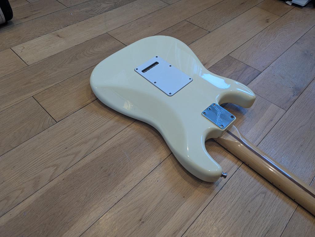Fender USA Stratocaster 1987 in Olympic White Maple Fingerboard – Rare EE Serial No.