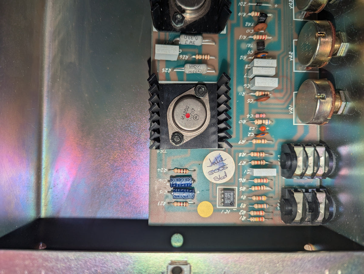 Marshall Lead 12 – (Model: 5005 – Year: 1988). Sympathetically modified to allow for an external cab to be connected
