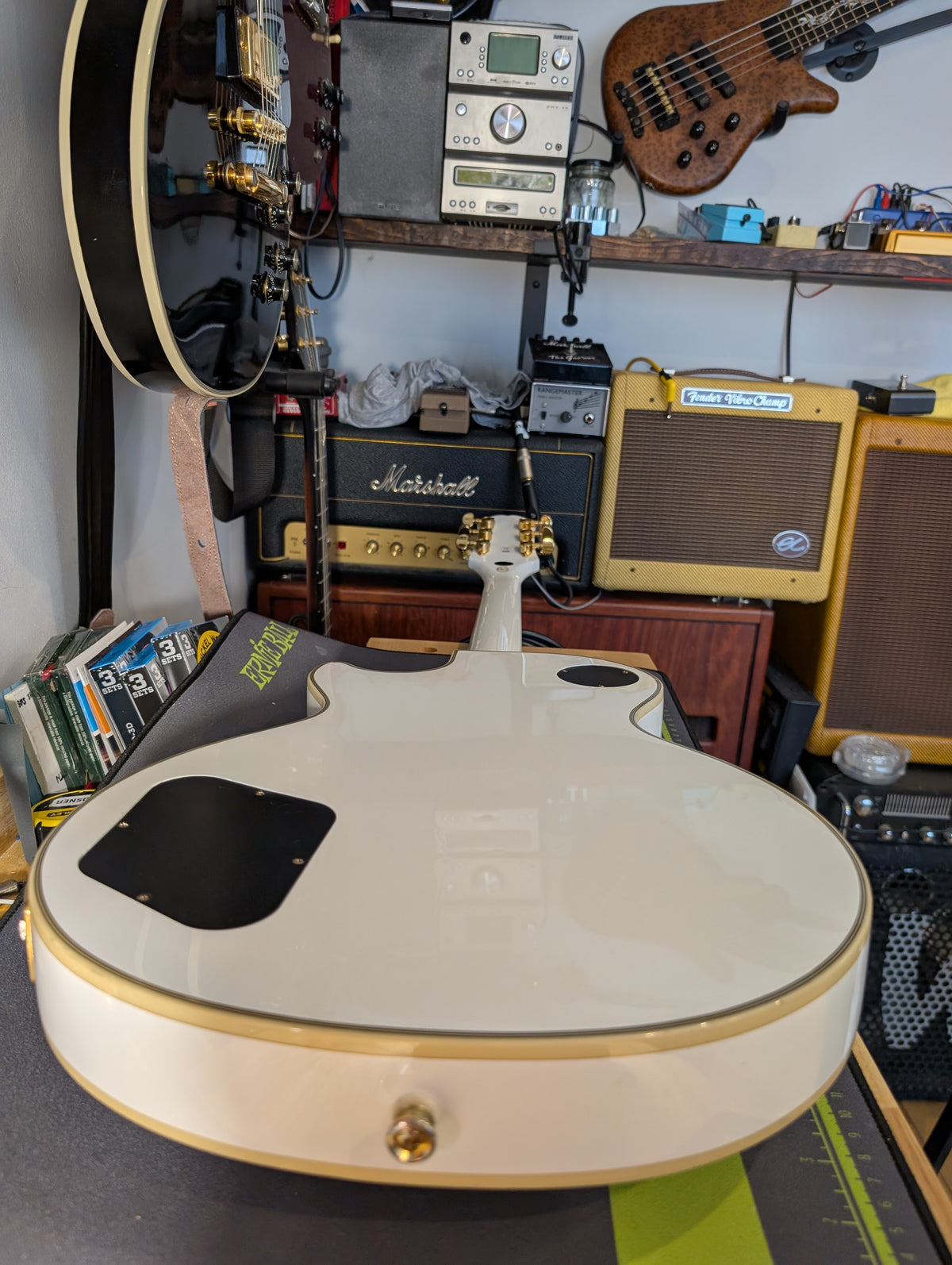 Epiphone Les Paul Custom – Ebony Fingerboard (new spec) in Alpine White 2020