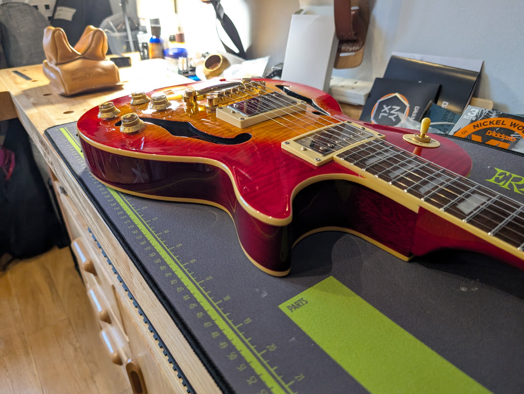 Epiphone Les Paul ES Hollow Body in Cherry Sunburst 2001 Made in Unsung Factory Korea.