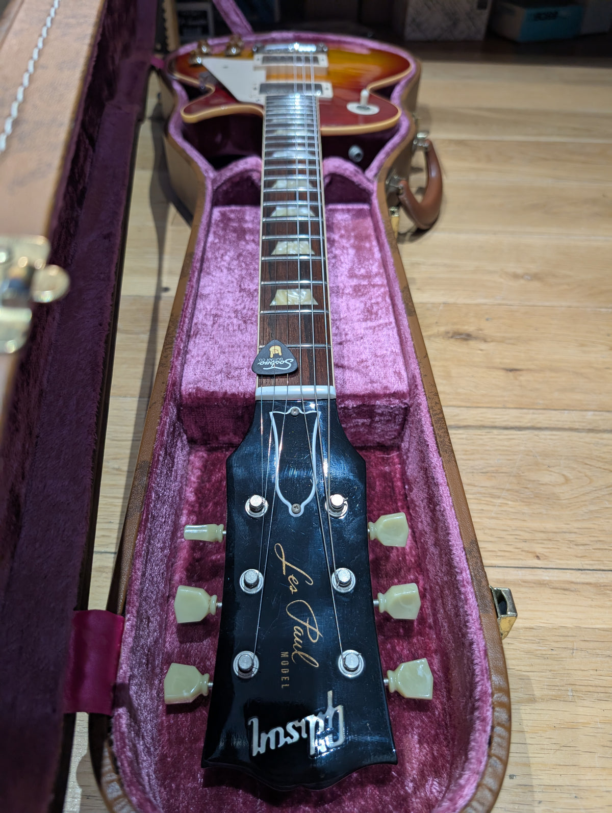 Gibson Custom Shop Les Paul Standard 1959 Reissue R9 – Cherry Sunburst (2005)