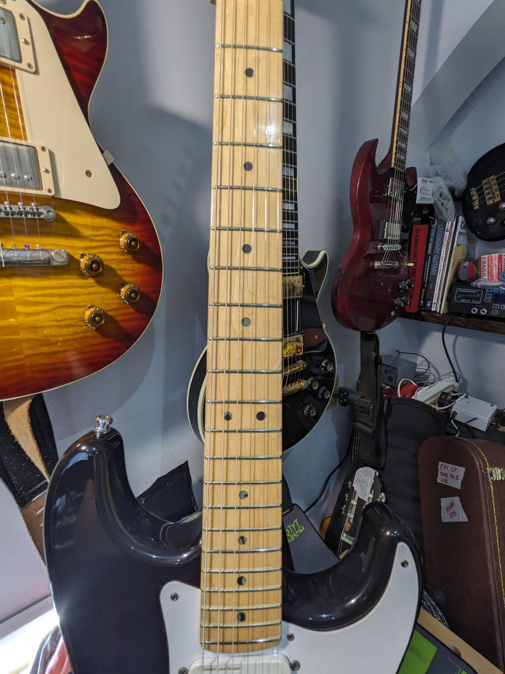 Fender Eric Clapton ‘Blackie’ USA Stratocaster with Fender Lace Sensor Pickups (1999)