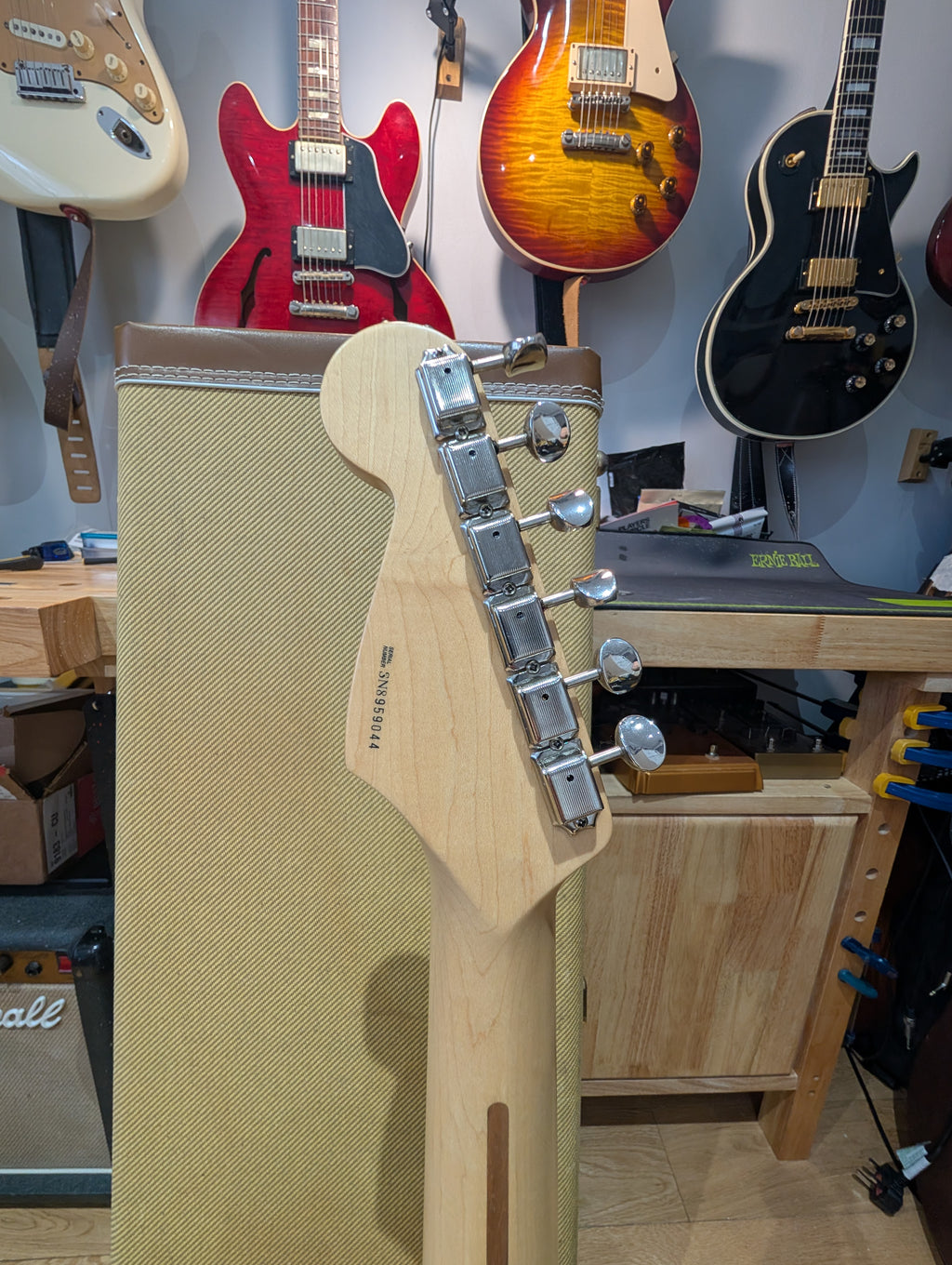 Fender Eric Clapton ‘Blackie’ USA Stratocaster with Fender Lace Sensor Pickups (1999)