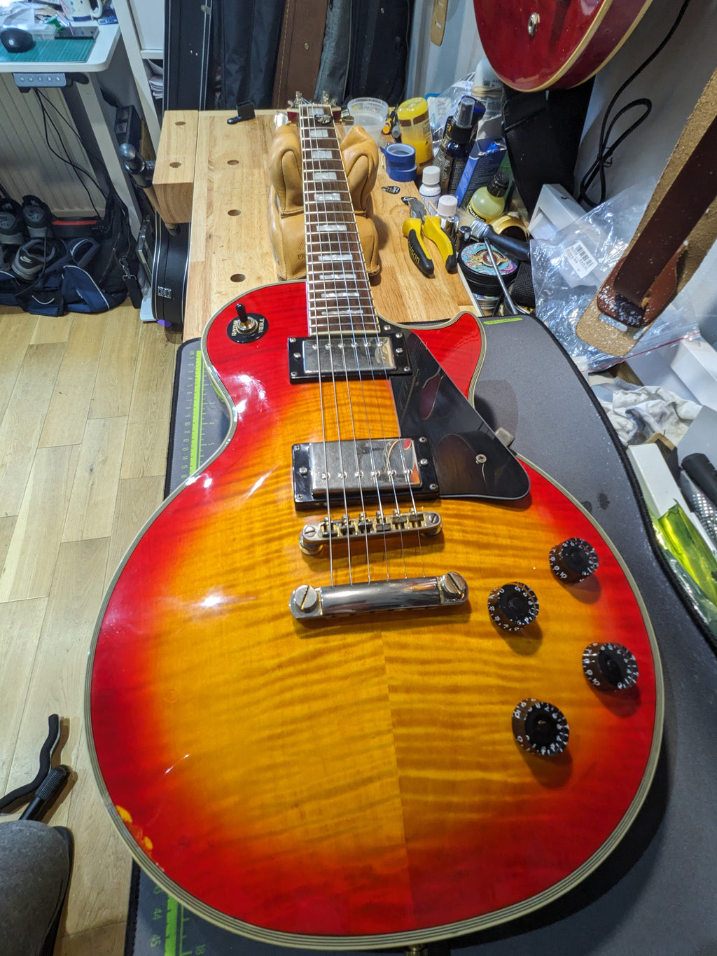 Epiphone Les Paul Custom Cherry SBurst 2001 (Unsung, Korea) Upgraded 50’s Wiring